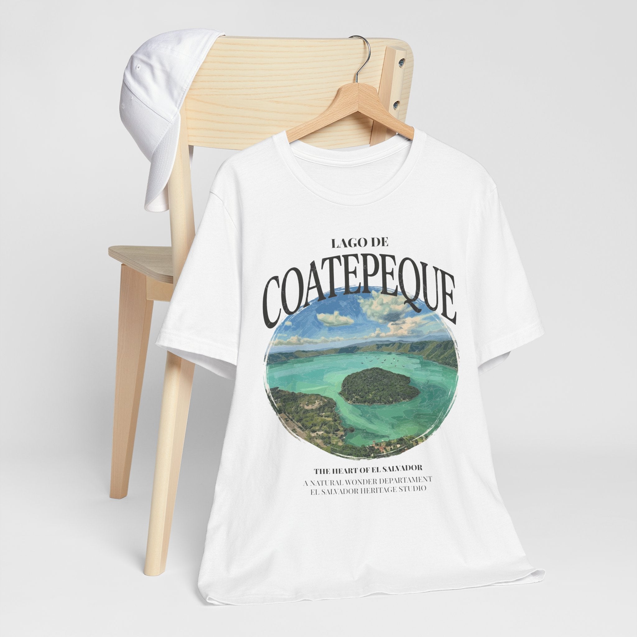 Camiseta Lago de Coatepeque El Salvador | Playera Vintage Corazón de El Salvador | Regalo Salvadoreño